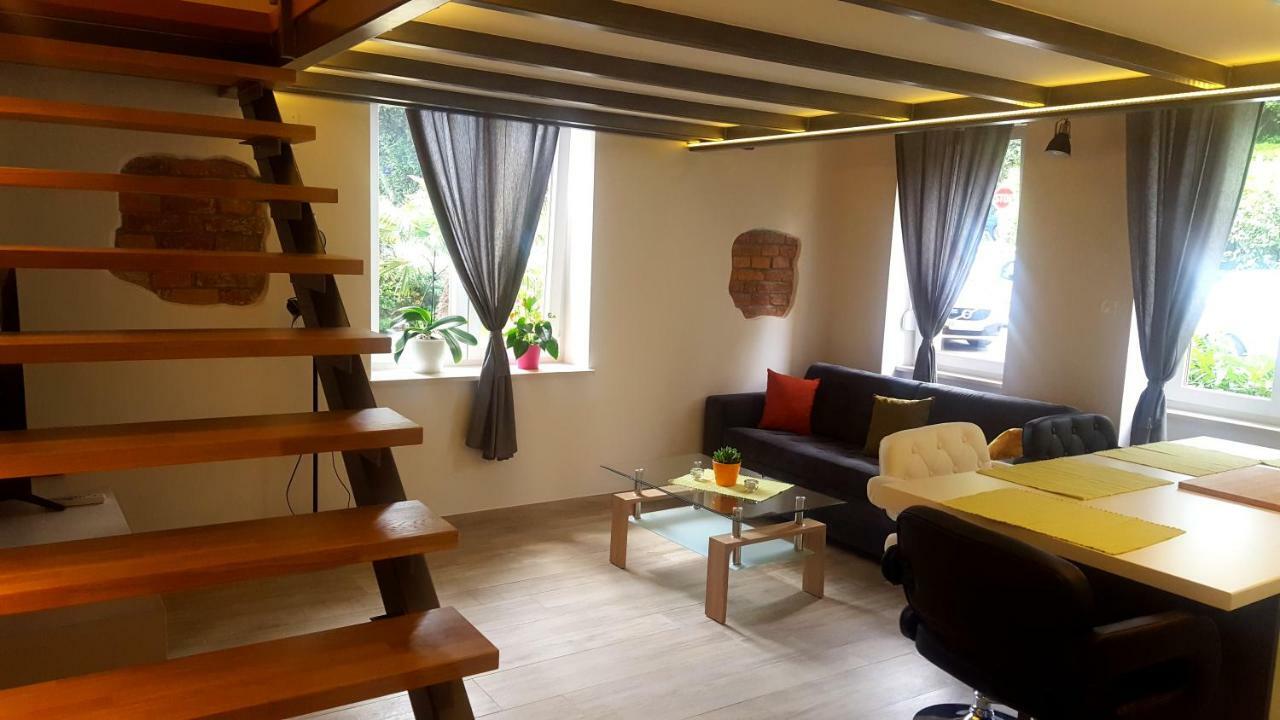 Studio Apartment Vanna - 1St Row To The Sea Opatija Exterior foto