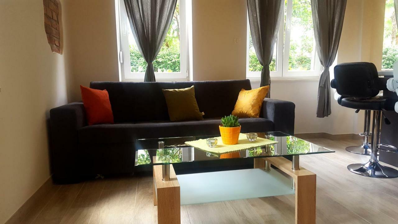 Studio Apartment Vanna - 1St Row To The Sea Opatija Exterior foto